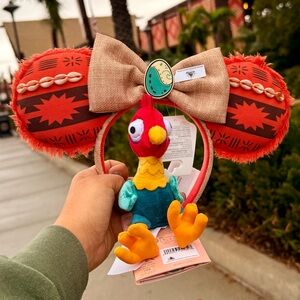 Disney Authentic Moana Headband Ears and Hay hay Shoulder Pal